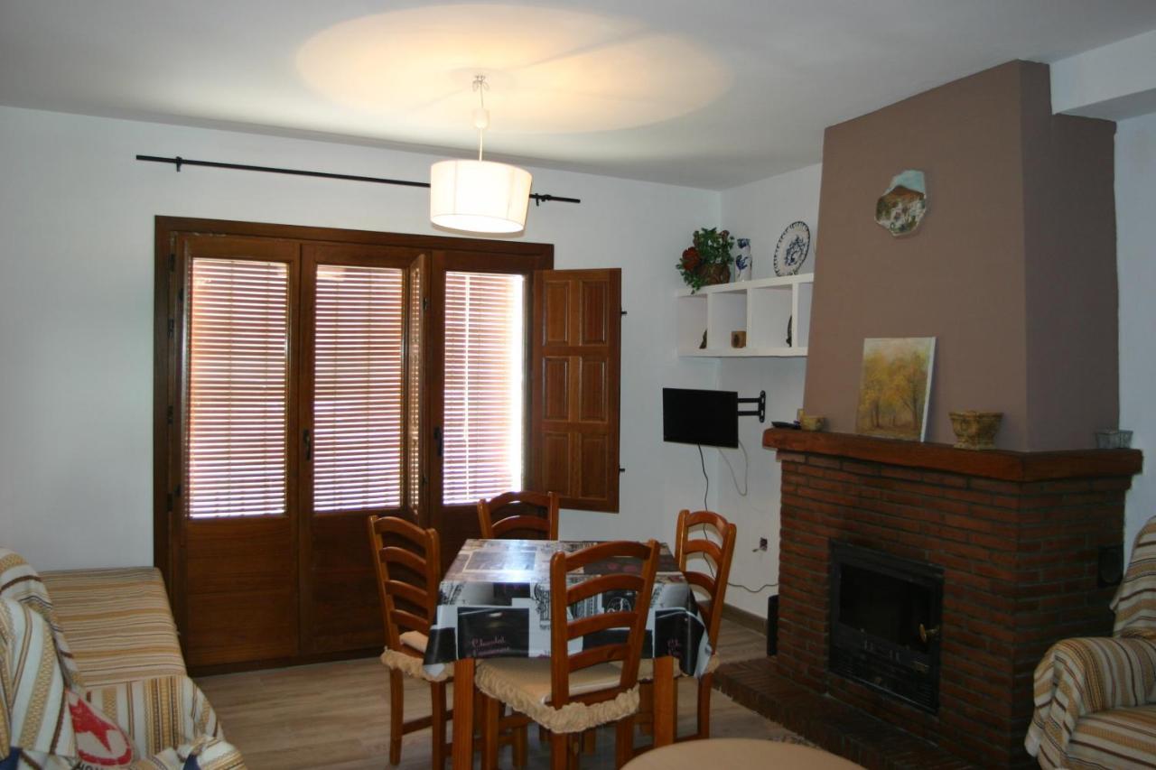 Apartamentos Y Casas Rurales Las Terrazas De La Alpujarra Bubión Eksteriør billede